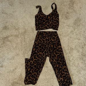 Aerie Offline Leopard Set